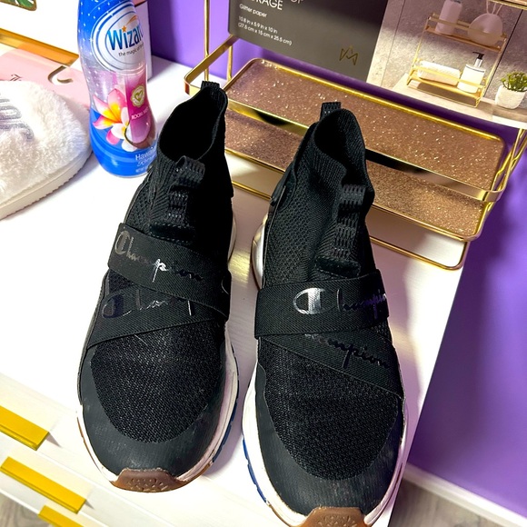 Women’s champion slide on sneakers size 7 - Picture 1 of 2